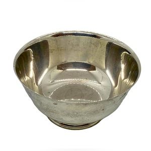 Vintage Oneida Silver Plate Paul Revere Reproduction 8" Center Piece Fruit Bowl